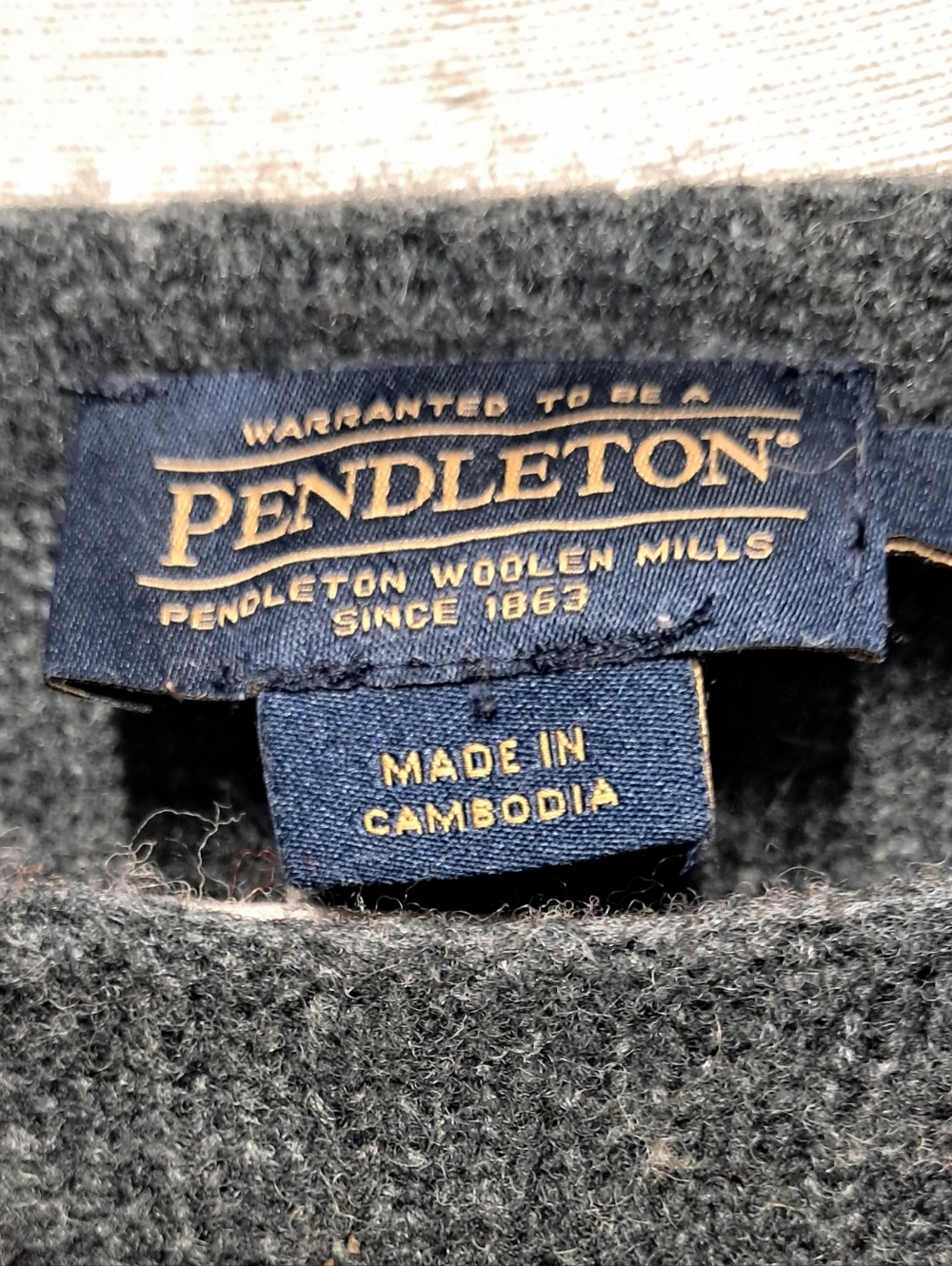 Pendleton Graphic Drop Shoulder Lambswool Pullover Sweater Size XL - Picture 6 of 6